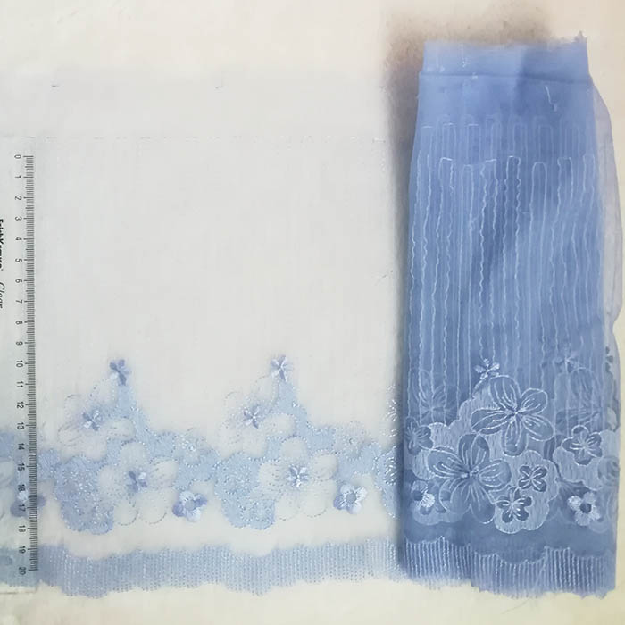 Кружево широкое на сетке голубое с цветами, ширина 24см, цена за 50 см    