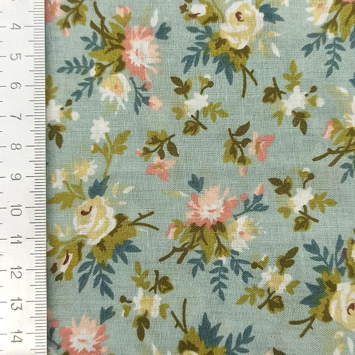 Ткань х/б цветочный принт на серо-голубом фоне 40х50 см 