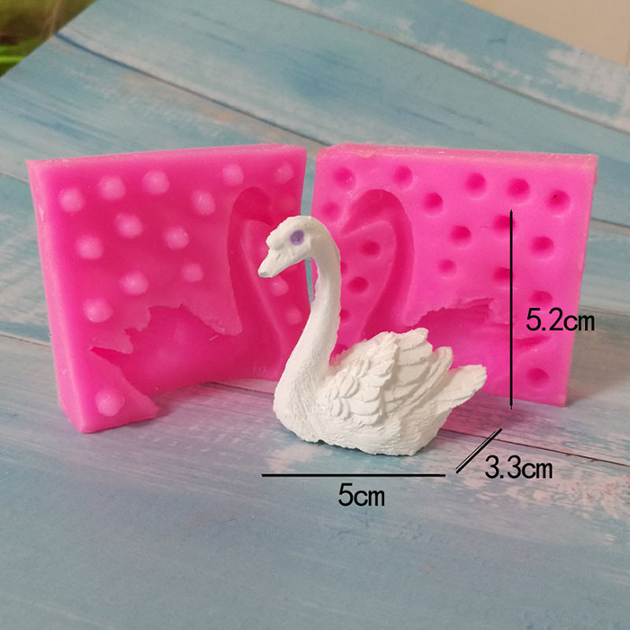 Молд силиконовый "3D лебедь" 5.2х3.3х5 см (2)