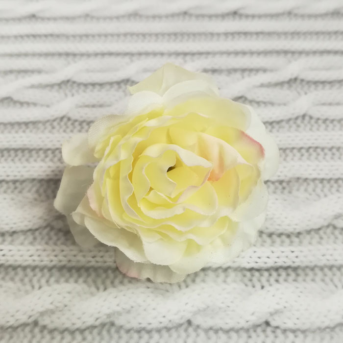 Тканевый цветок, гвоздика "Айвори" ,4 см   