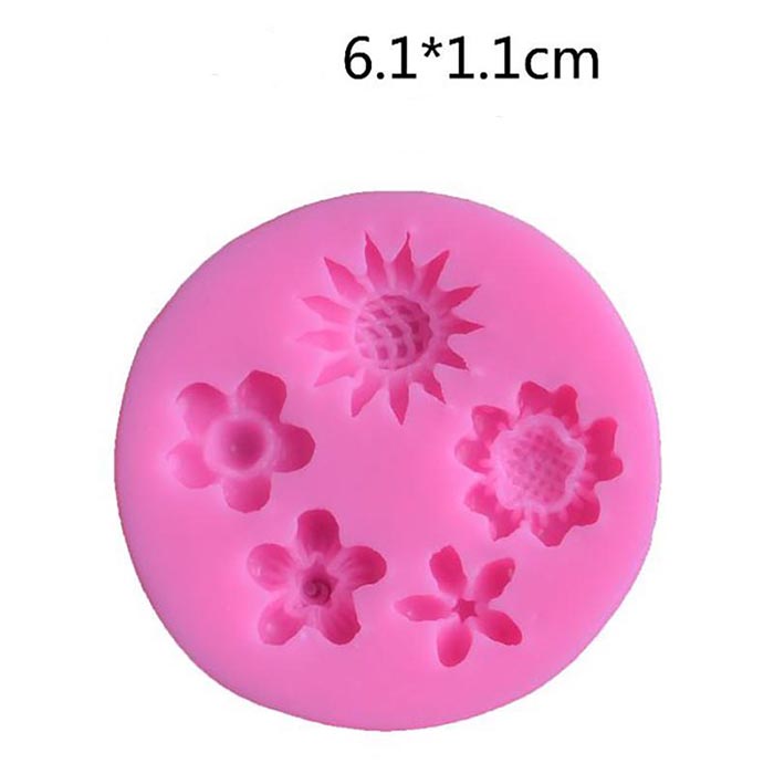 Молд силиконовый "5 цветков", 6.1 см  (2)